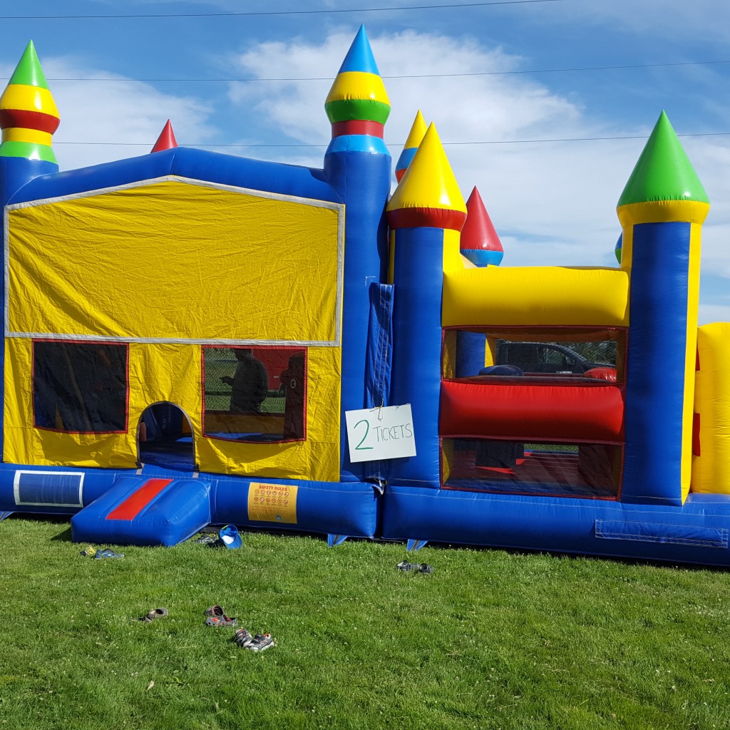 Bouncy Castle Rentals | Product categories | Full of Beans Party Rentals